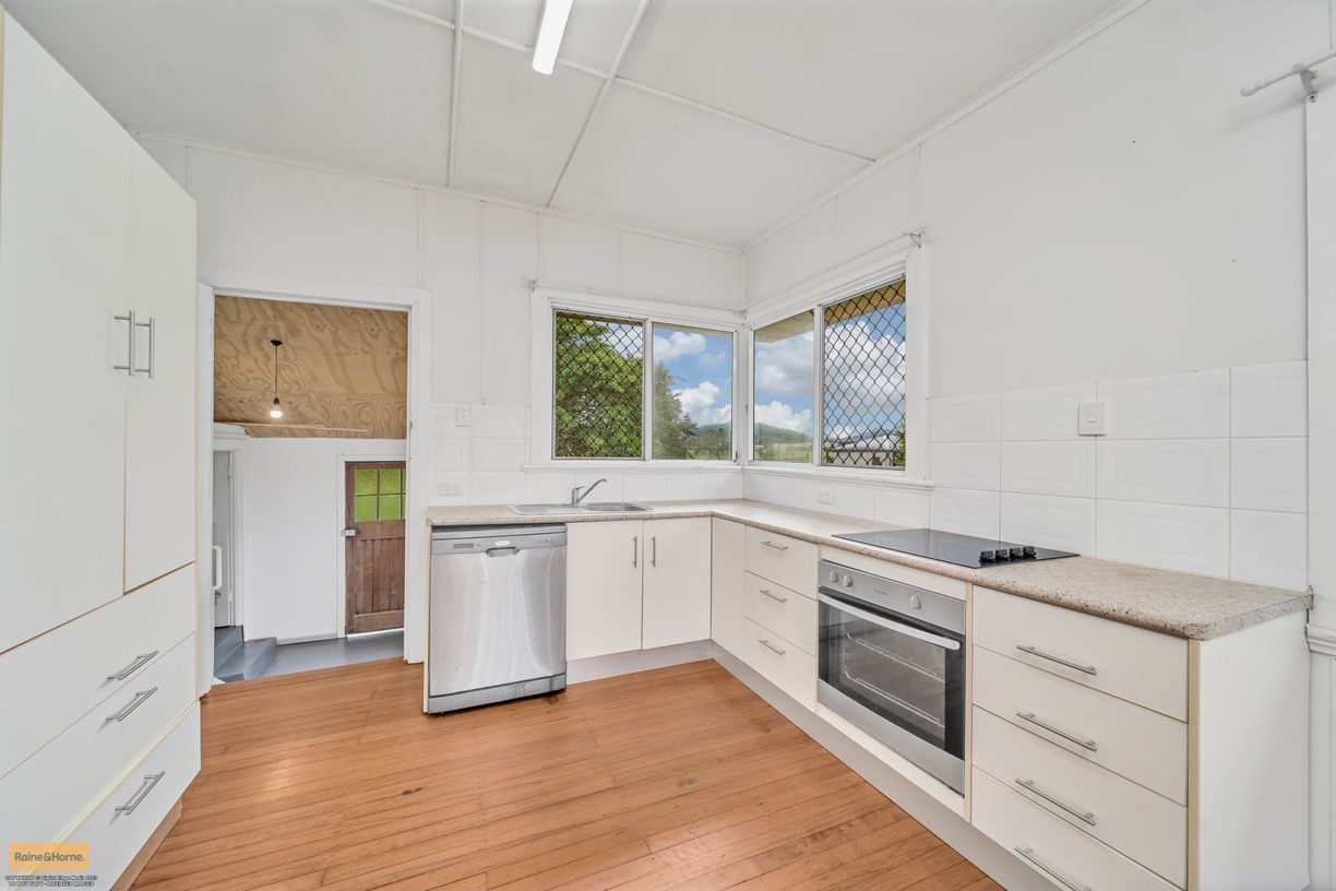 41 Campbell Street — photo 3 of 12