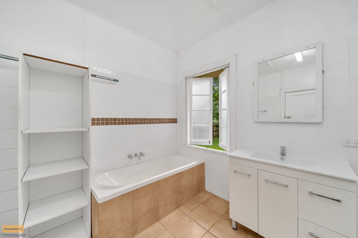 41 Campbell Street — photo 7 of 12
