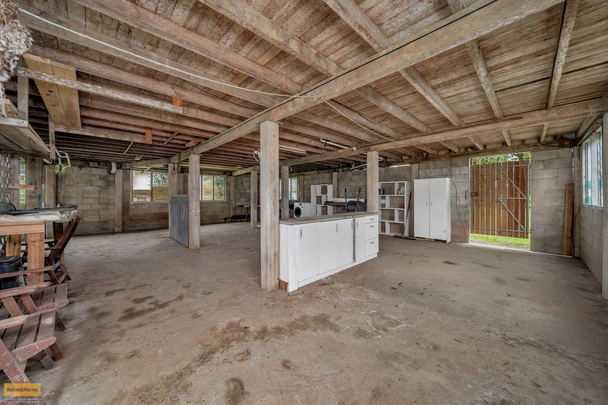 10 Howe Street — photo 12 of 16