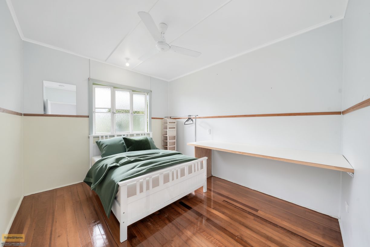 10 Howe Street — photo 8 of 16