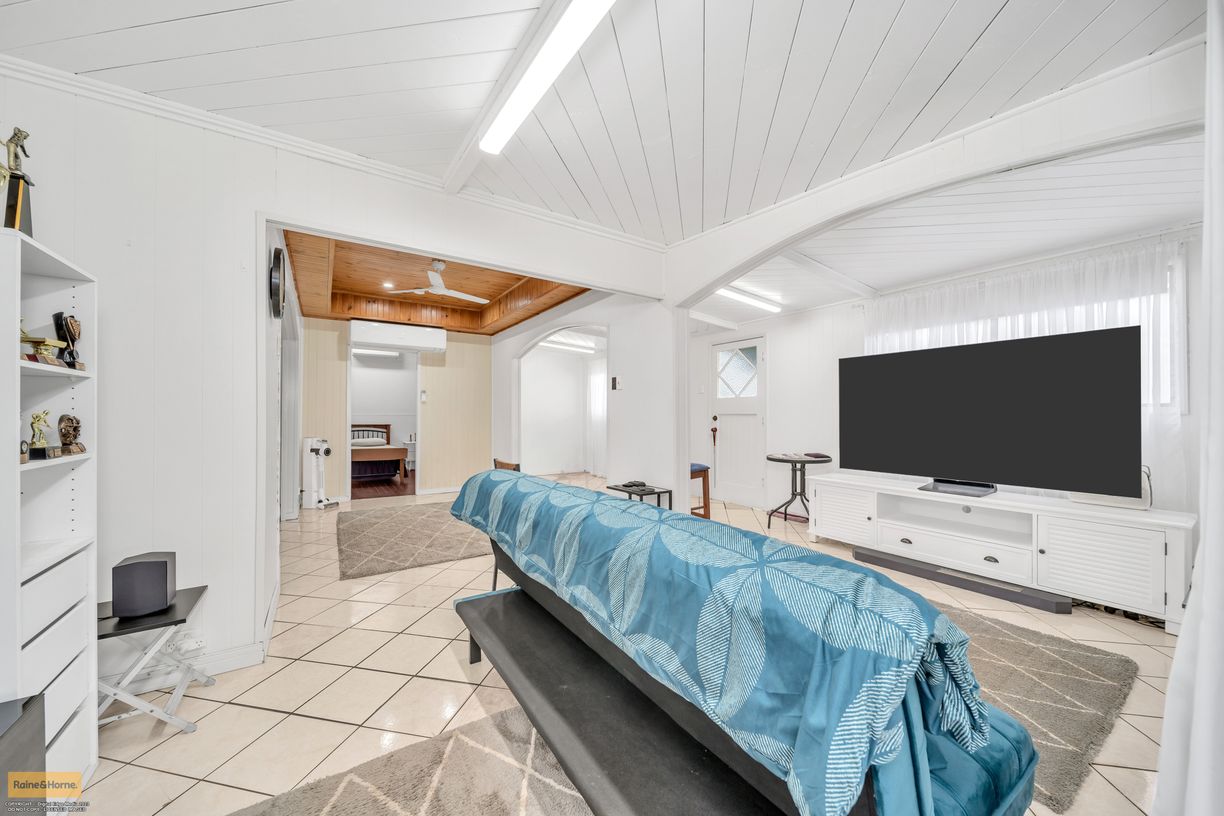 1 Kokoda Street — photo 6 of 16