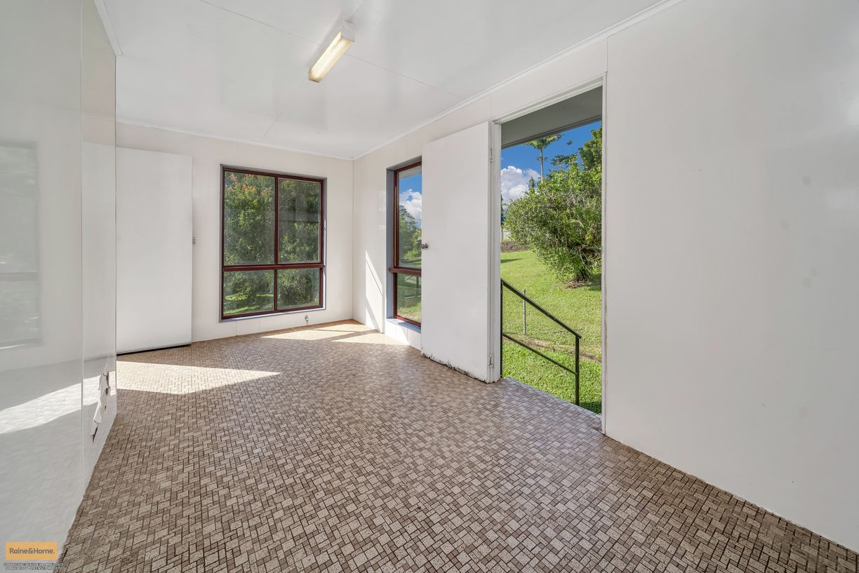 15 Bunda Street — photo 10 of 18
