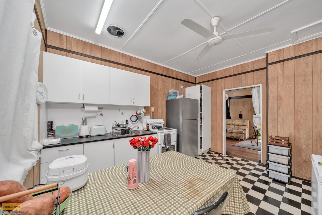 24 Cardier Road — photo 7 of 16