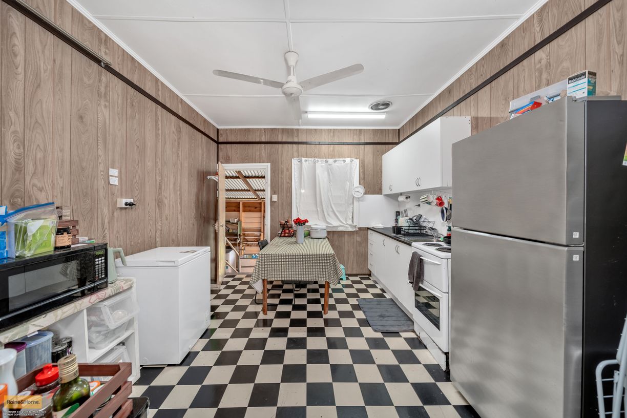 24 Cardier Road — photo 6 of 16