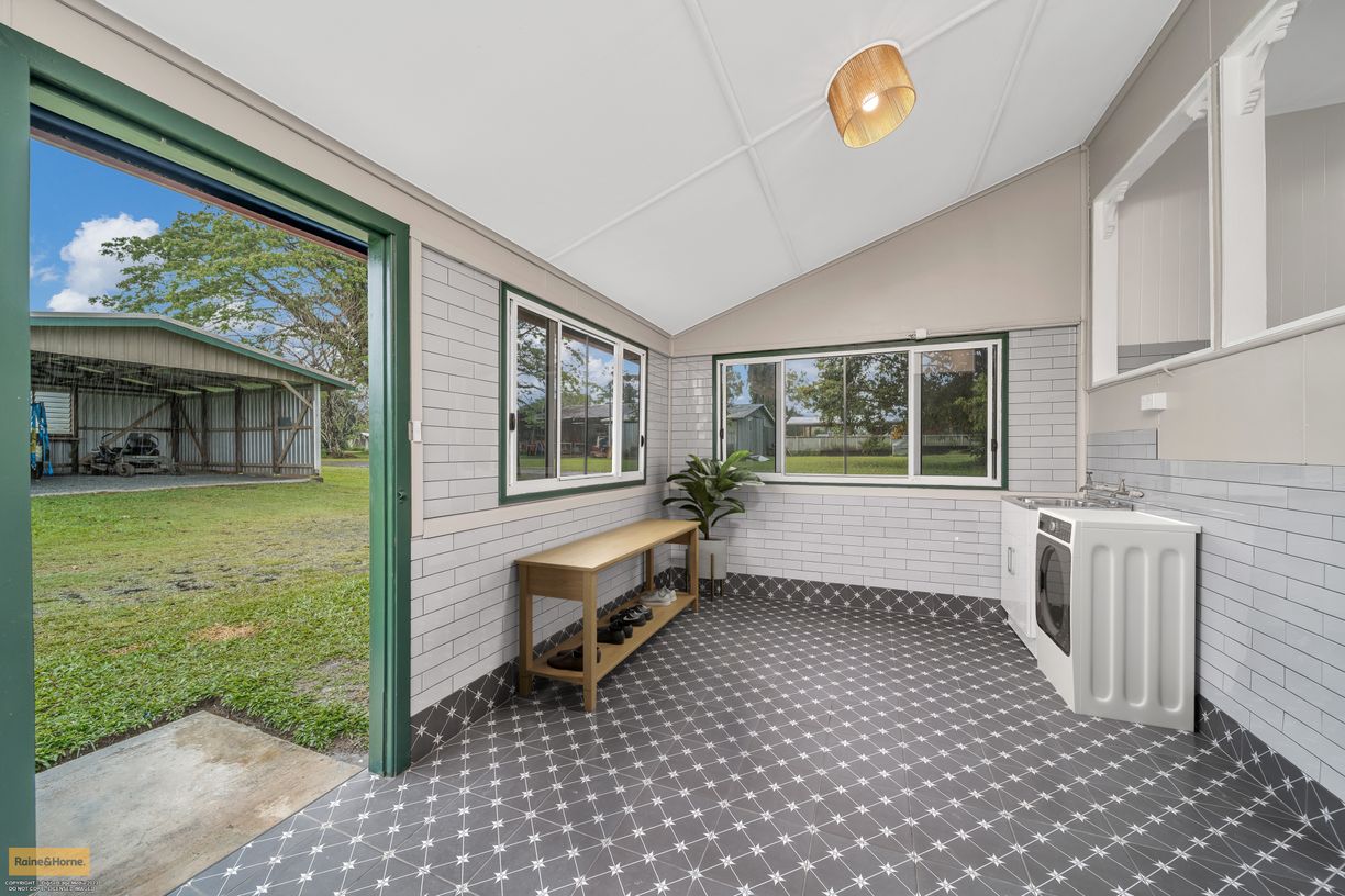6 Jones Street — photo 11 of 17