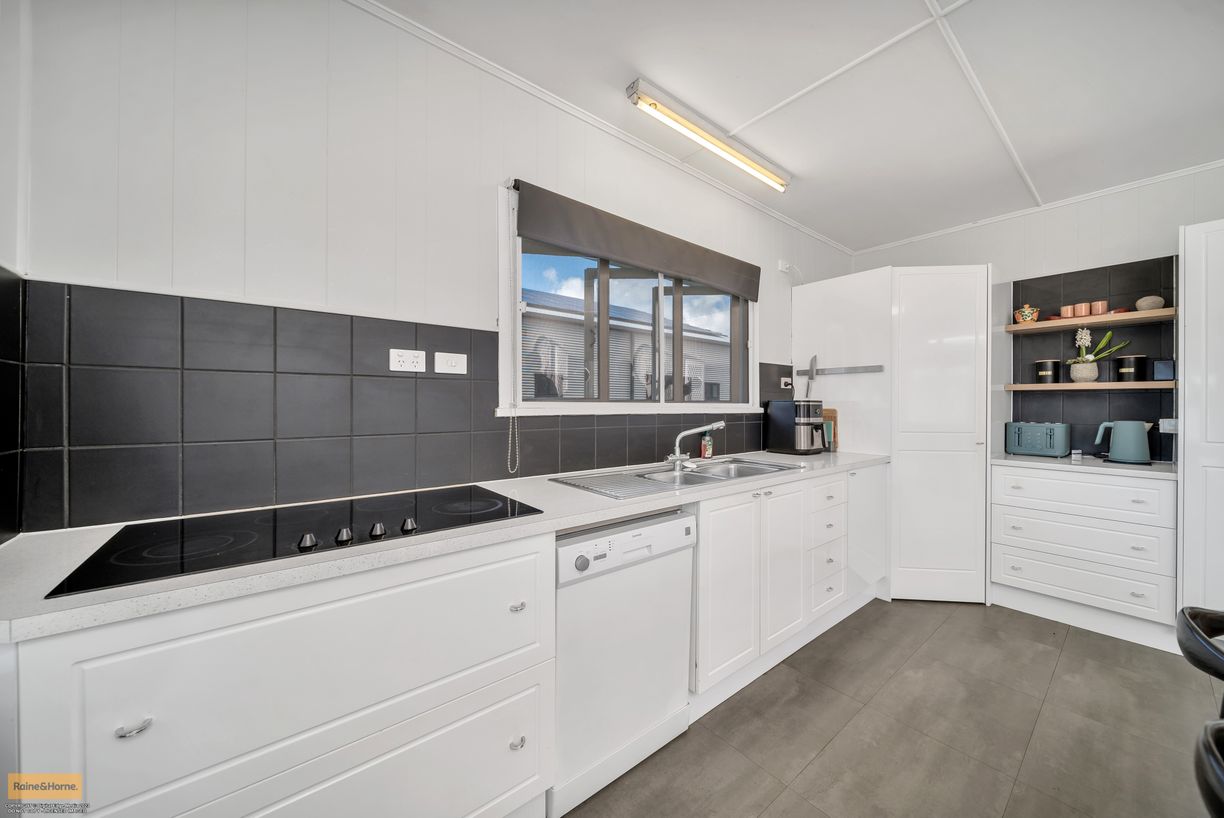 15 Hargreave Street — photo 11 of 30