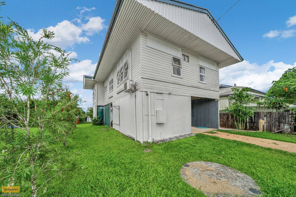 13 Green Street — photo 19 of 21