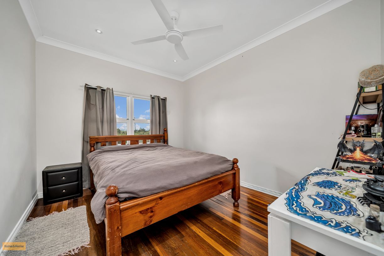 13 Green Street — photo 11 of 21
