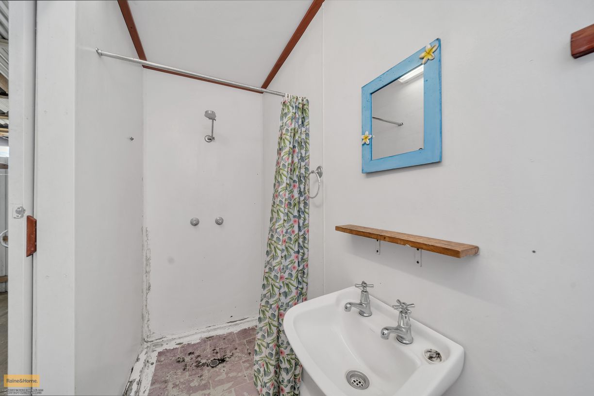 2 Danelle Street — photo 19 of 21