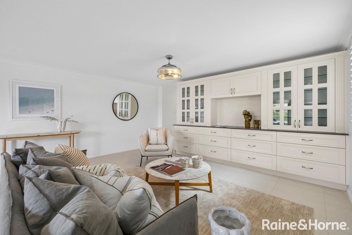 1/200 Beach Street — photo 4 of 24