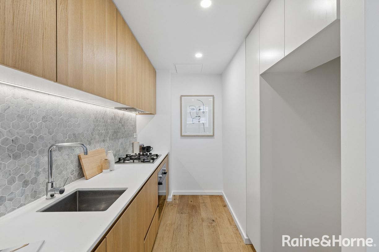 216/408 Victoria Road — photo 14 of 21