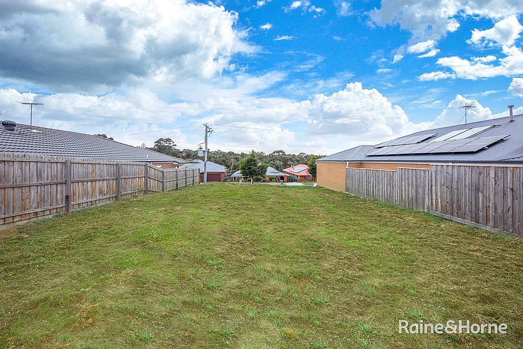 81 Aldridge Drive — photo 4 of 5