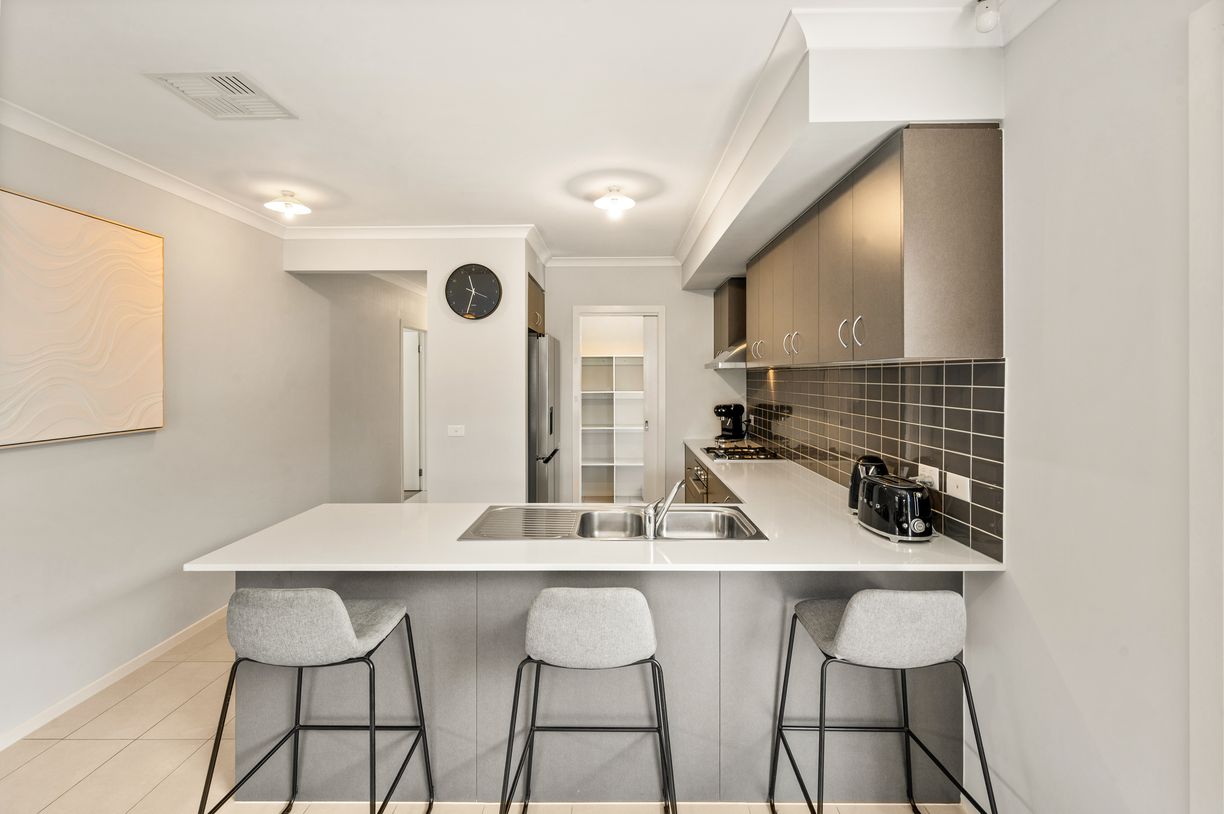 4 Lifestyle Street — photo 5 of 19