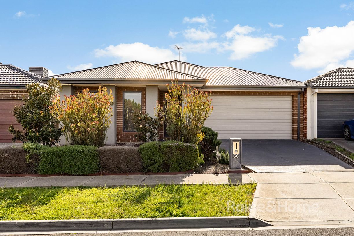 30 Rockfern Crescent — photo from Raine & Horne Diggers Rest