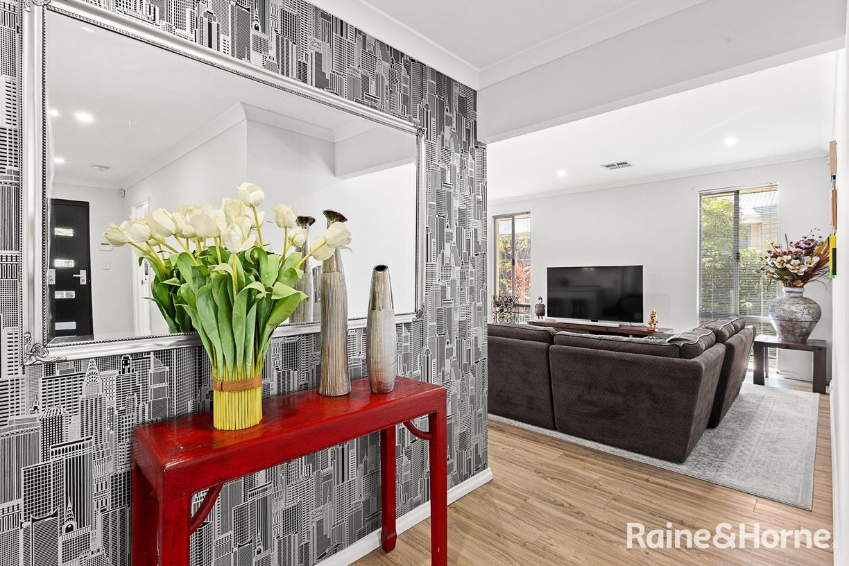 19 Torrigiani Street — photo 4 of 30