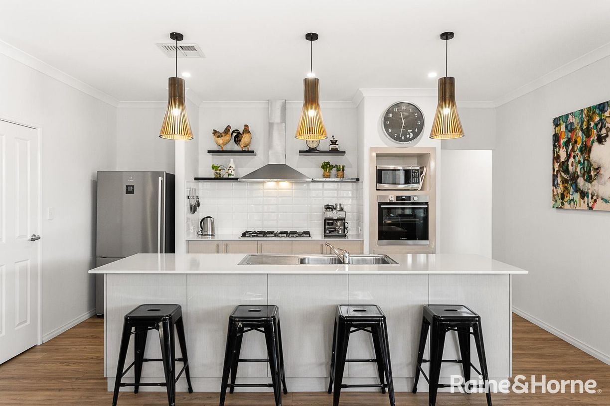 19 Torrigiani Street — photo 5 of 30