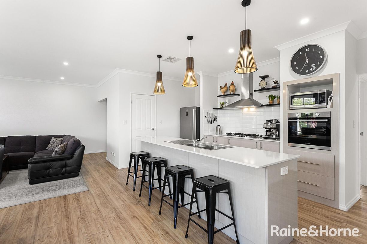 19 Torrigiani Street — photo 11 of 30