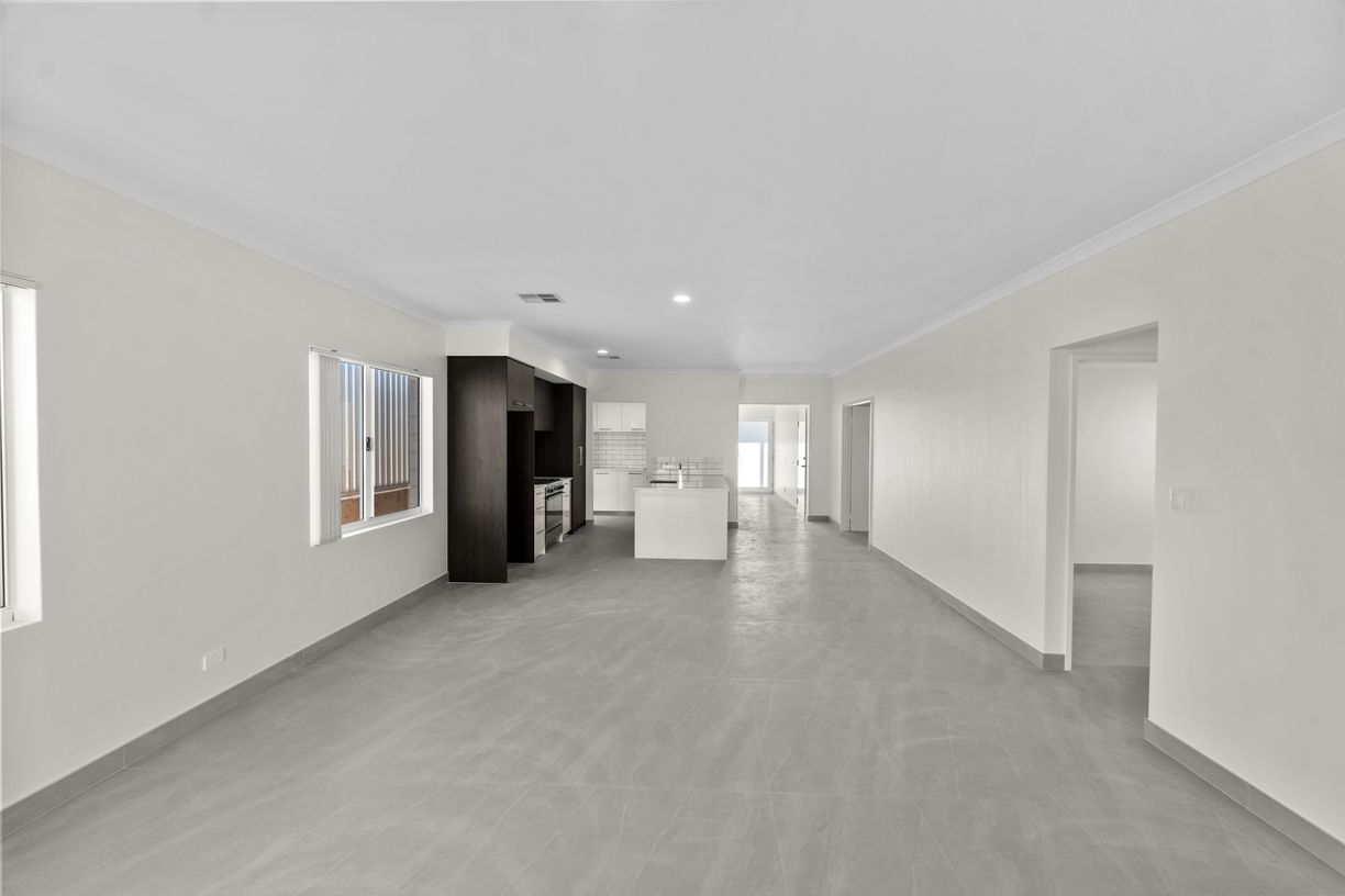 118 Commander Drive — photo 10 of 30