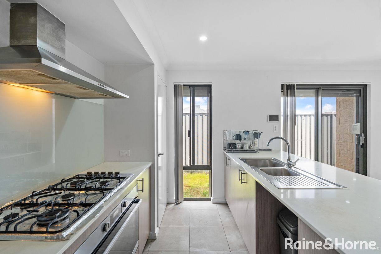 10 Harding Street — photo 3 of 23