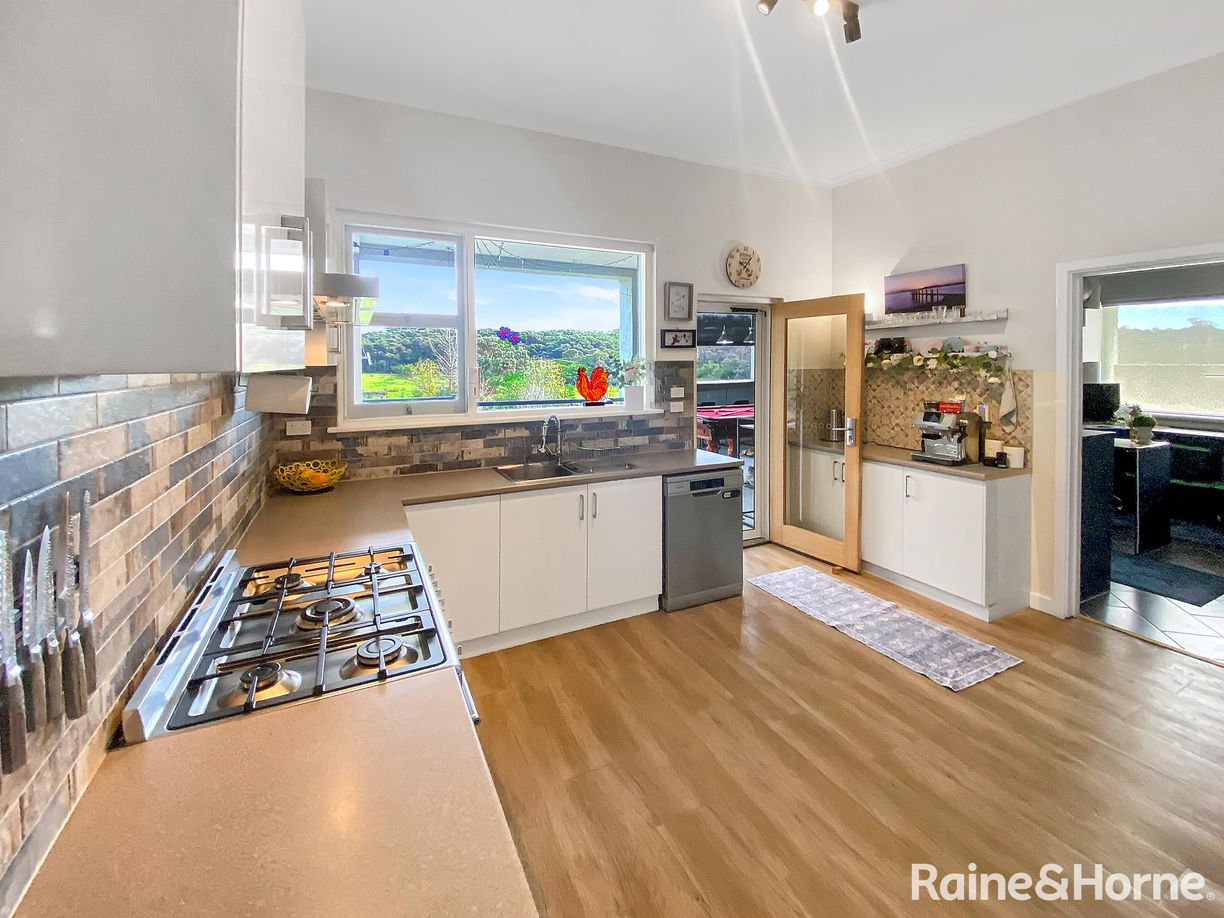 155 Ulster Road — photo 8 of 24