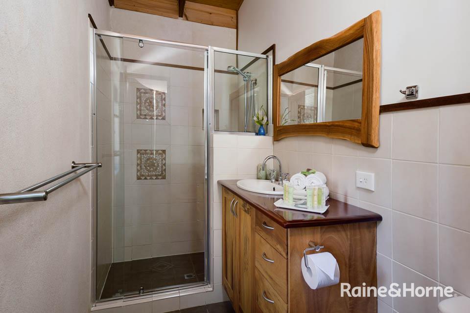 28 Anning Road — photo 9 of 20