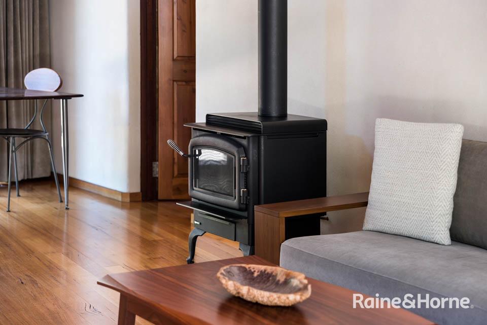 28 Anning Road — photo 5 of 20
