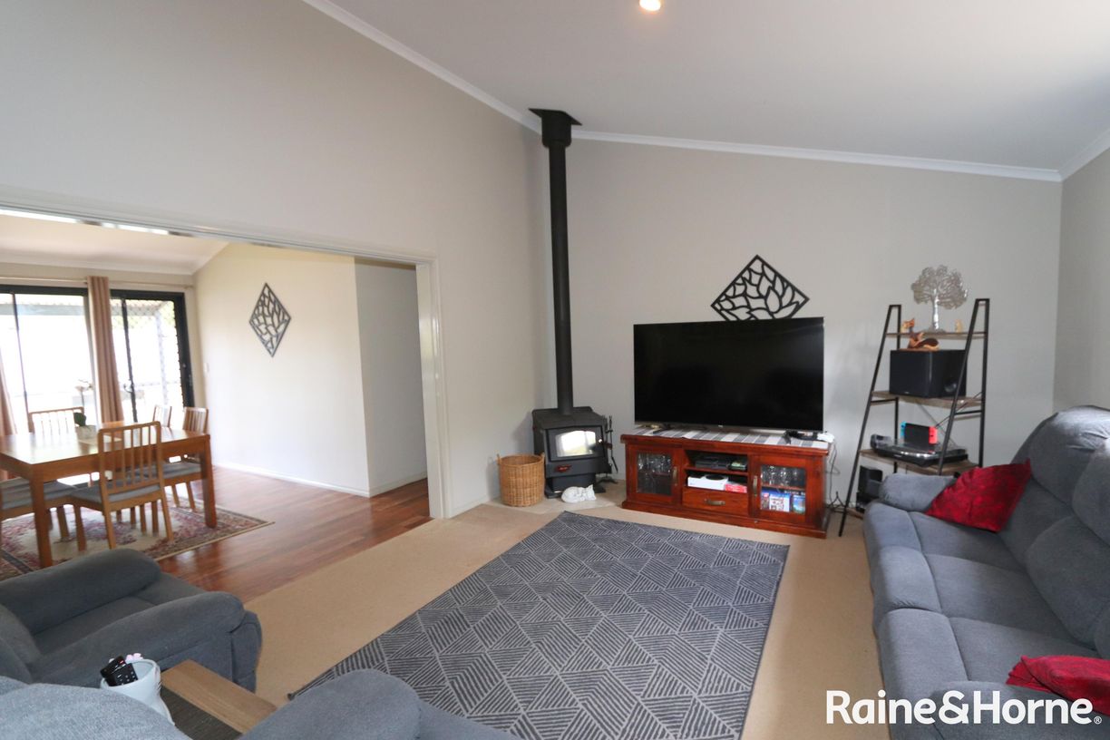 2/15 Scotsdale Road — photo from Raine & Horne Great Southern