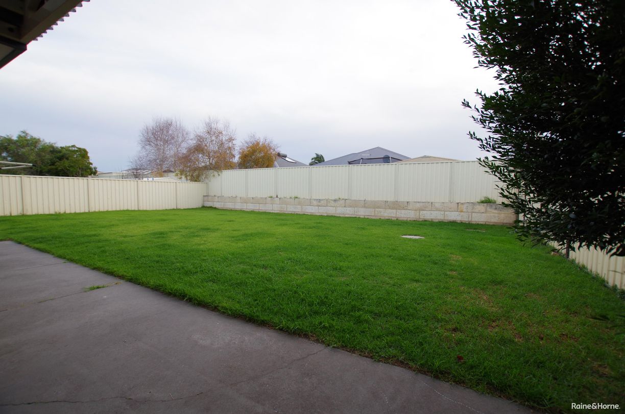 43 Pegasus Boulevard — photo 17 of 17