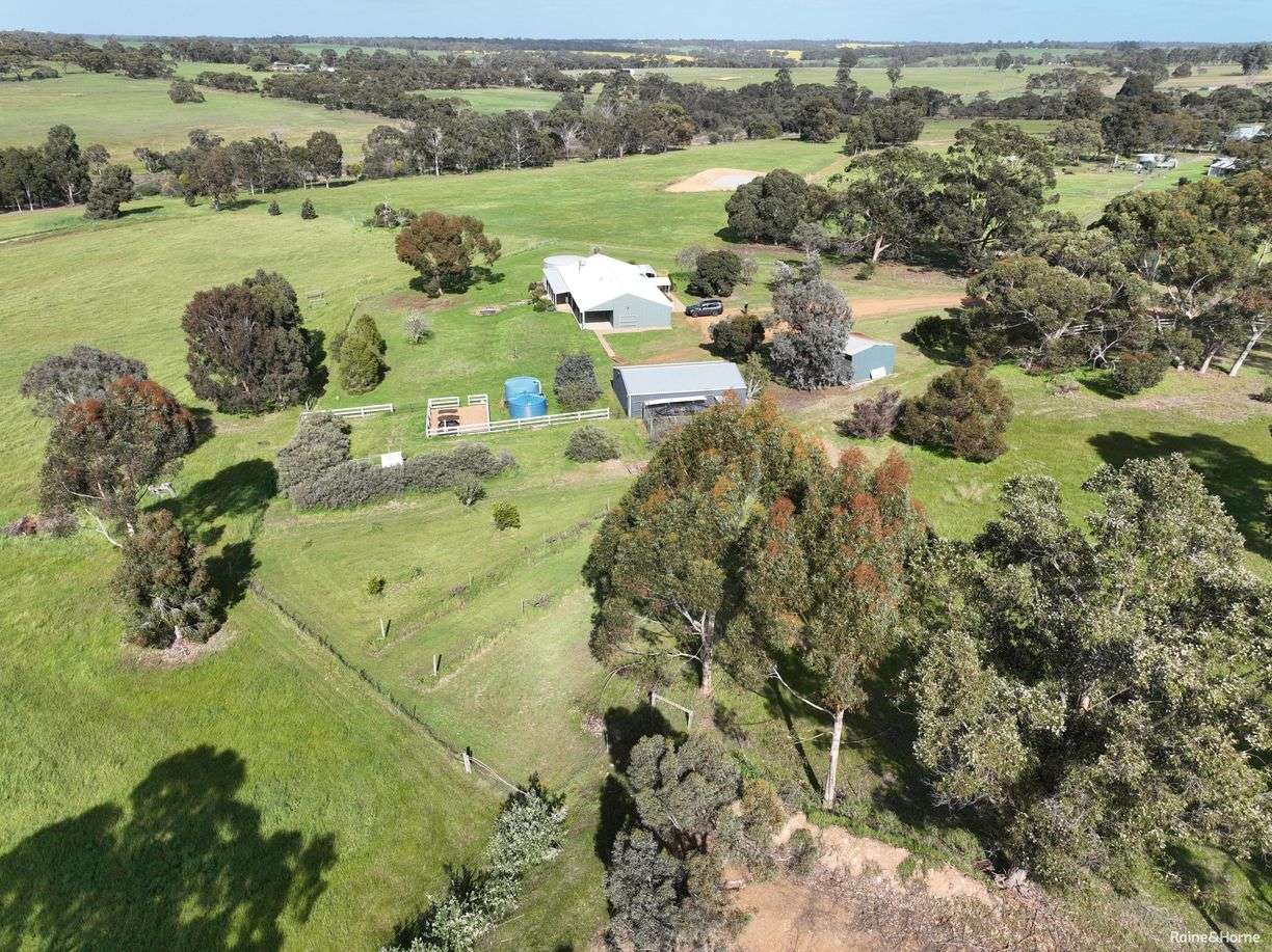 939 Carbarup Road — photo 3 of 30