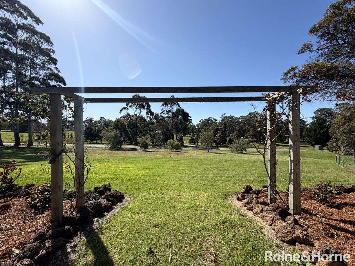6 Bonthorpe Court — photo 3 of 26