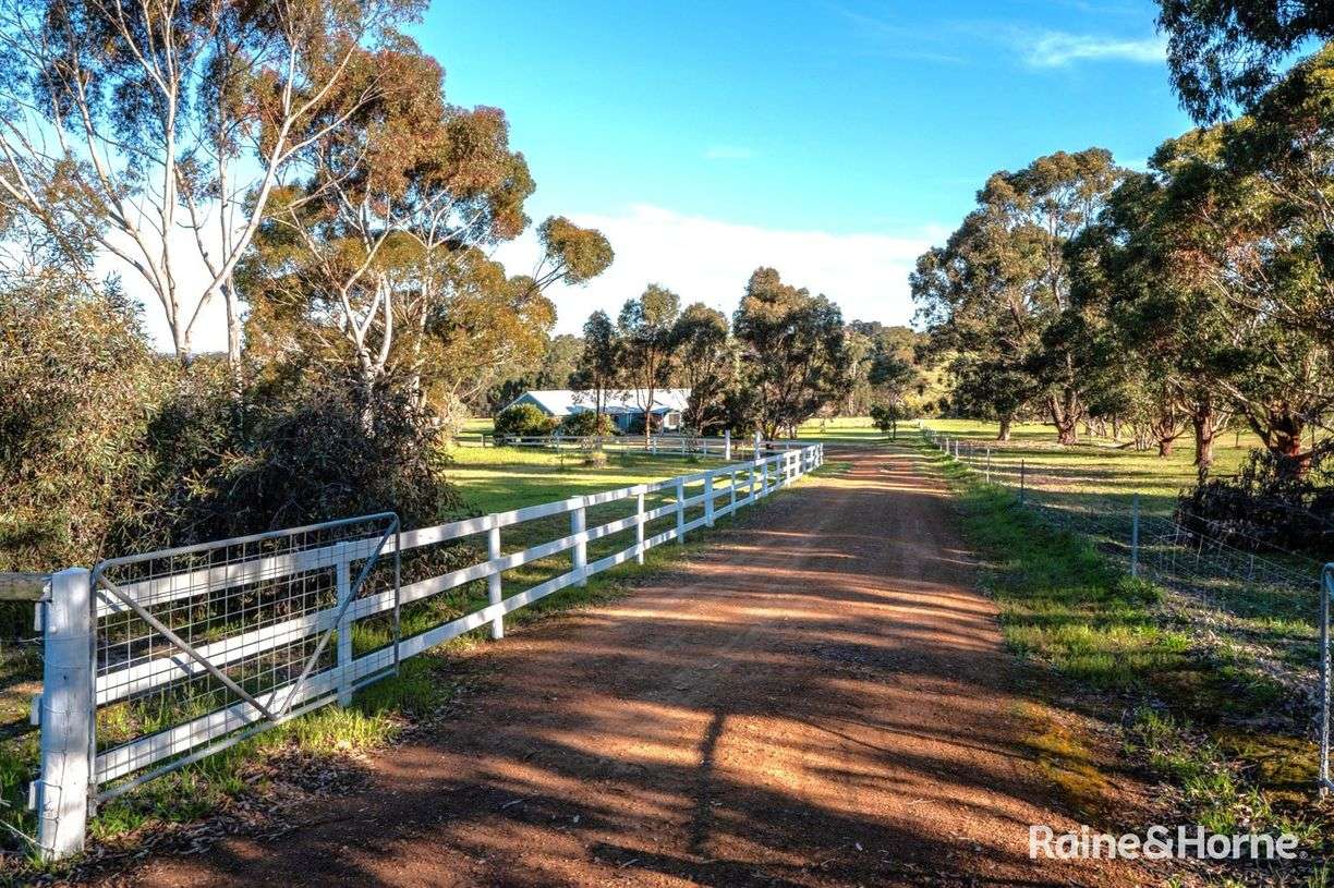 939 Carbarup Road — photo 7 of 30