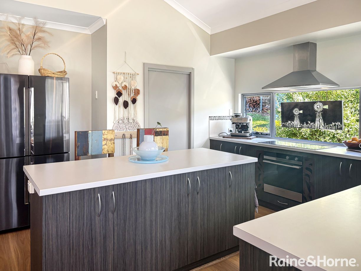 78 Cussons Road — photo 8 of 26