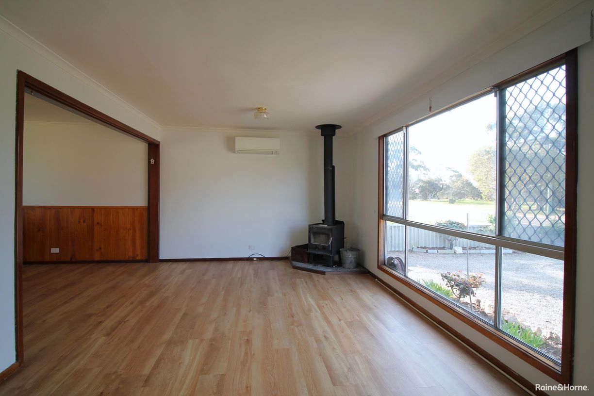 5 Armstrong Street — photo 10 of 19
