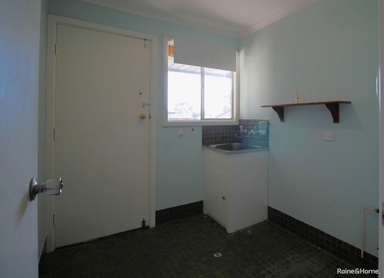 5 Armstrong Street — photo 16 of 19