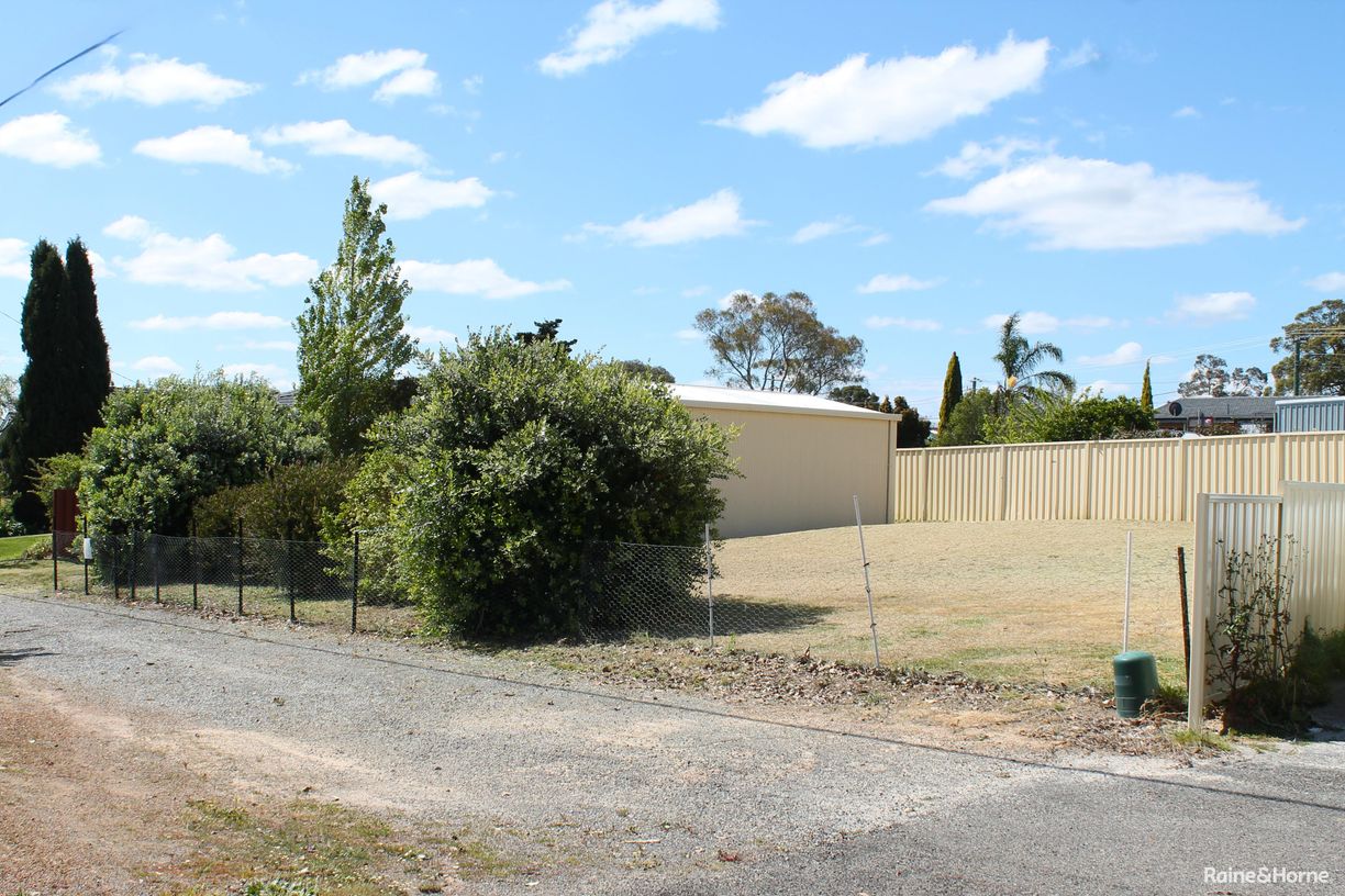18 Osborne Road — photo 13 of 20