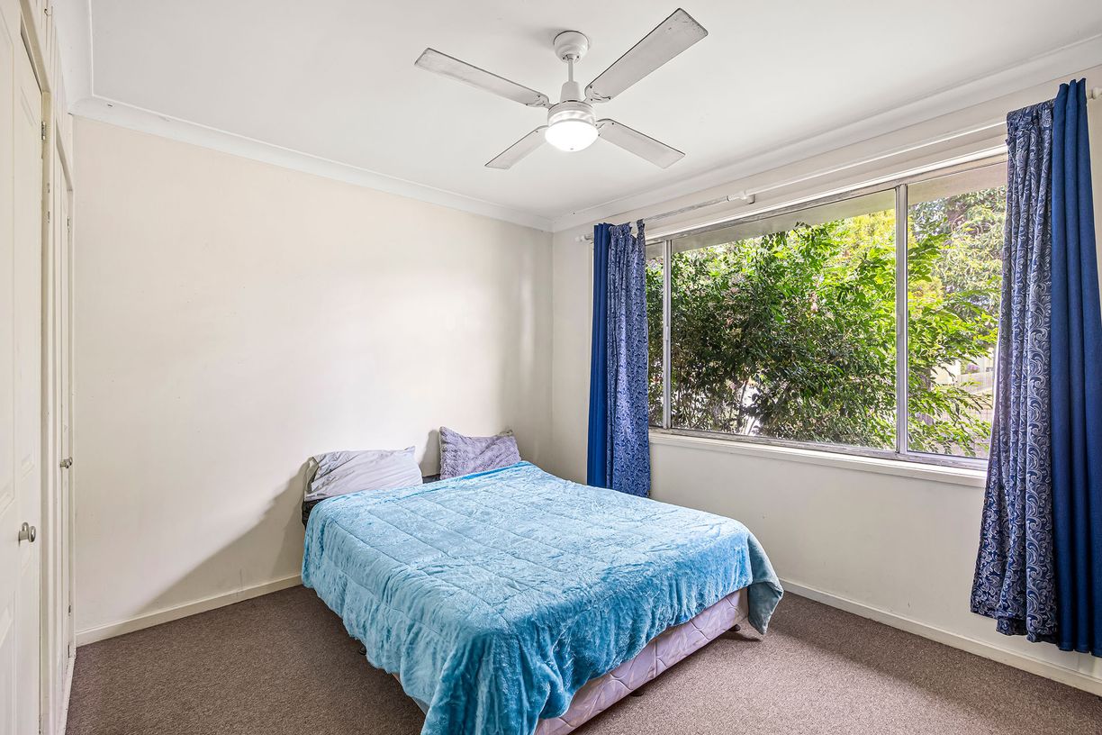 8 Mcgrane Street — photo 7 of 18