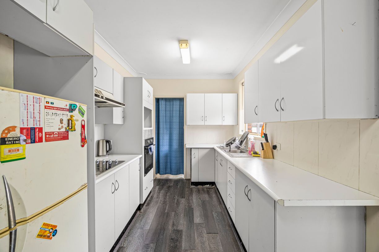 8 Mcgrane Street — photo 2 of 18