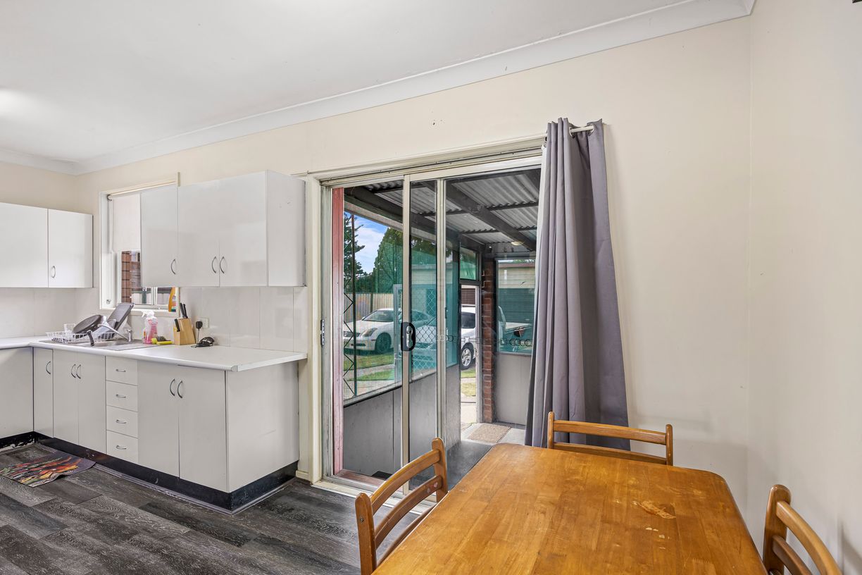 8 Mcgrane Street — photo 5 of 18