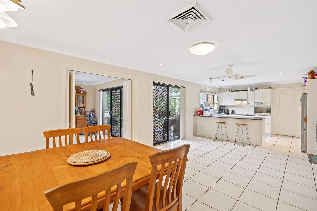 5 Silky Oak Close — photo 2 of 19