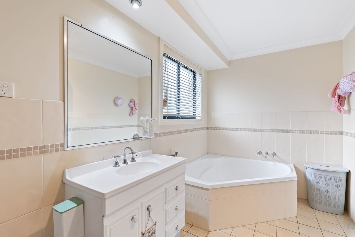 5 Silky Oak Close — photo 10 of 19