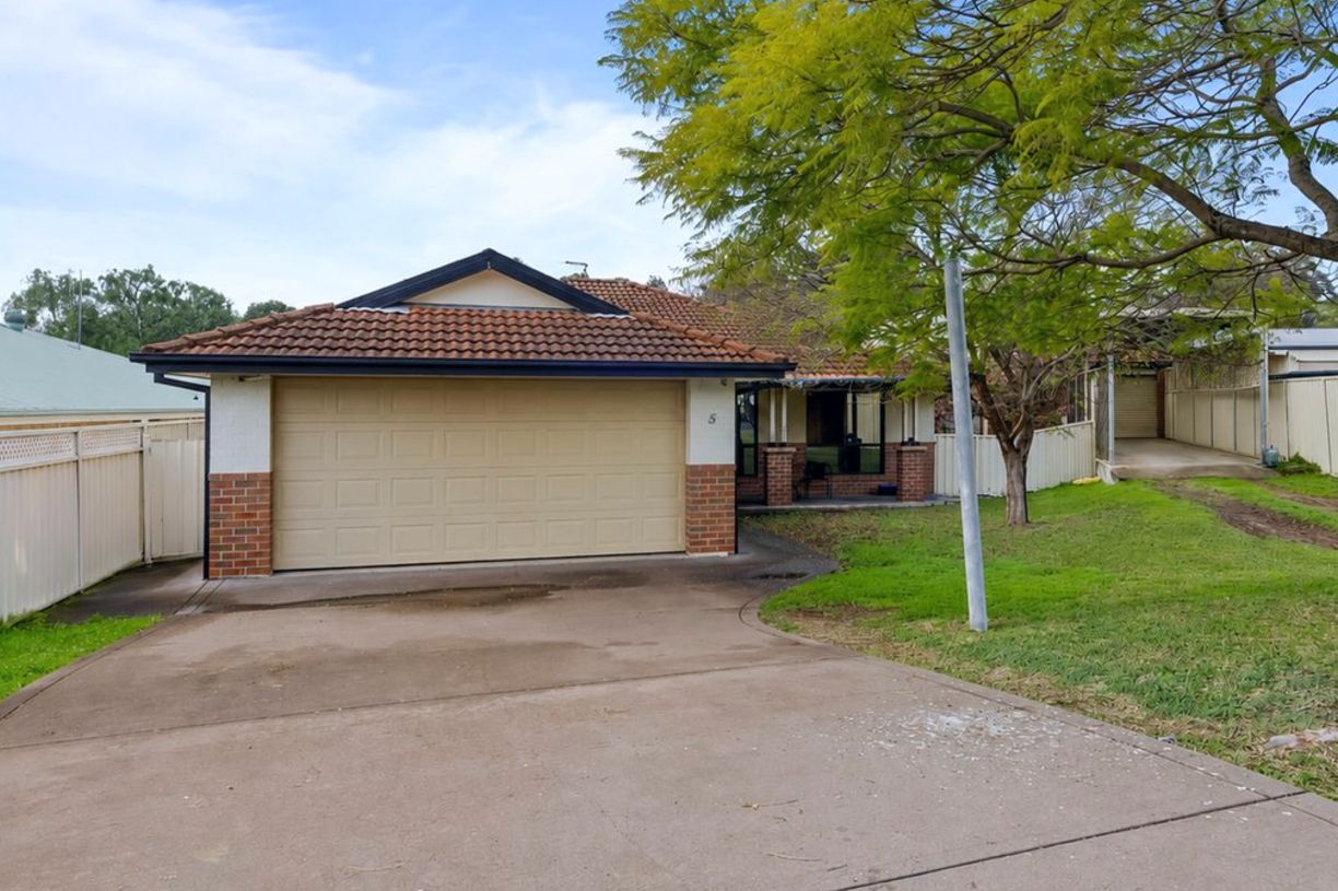 5 Silky Oak Close — photo from Raine & Horne Kurri Kurri | Muswellbrook