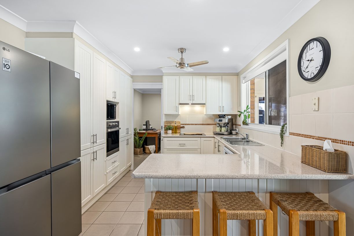 6 Shiraz Street — photo 5 of 24
