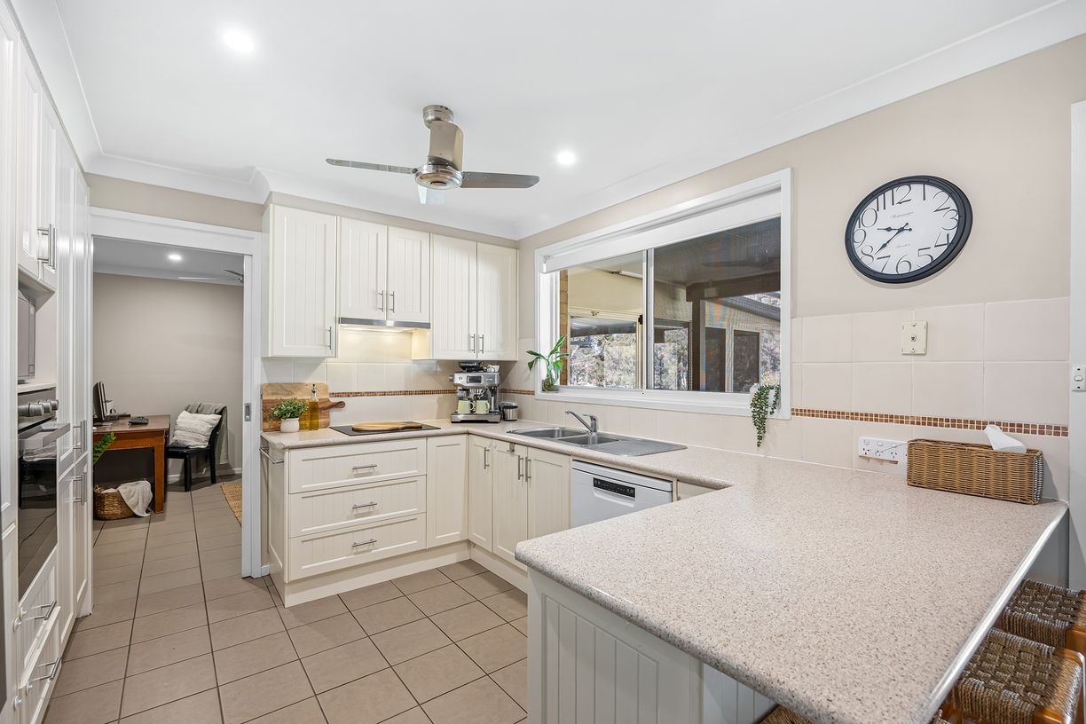 6 Shiraz Street — photo 7 of 24