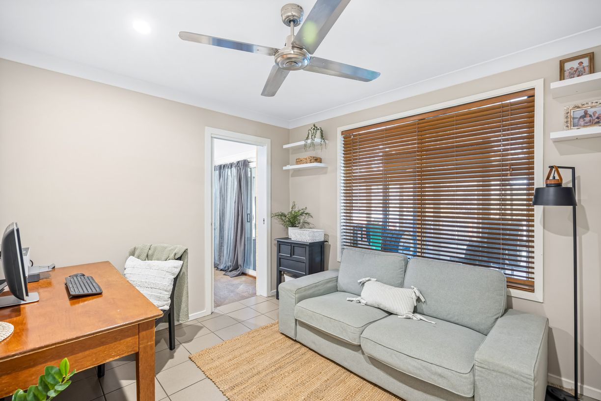 6 Shiraz Street — photo 8 of 24