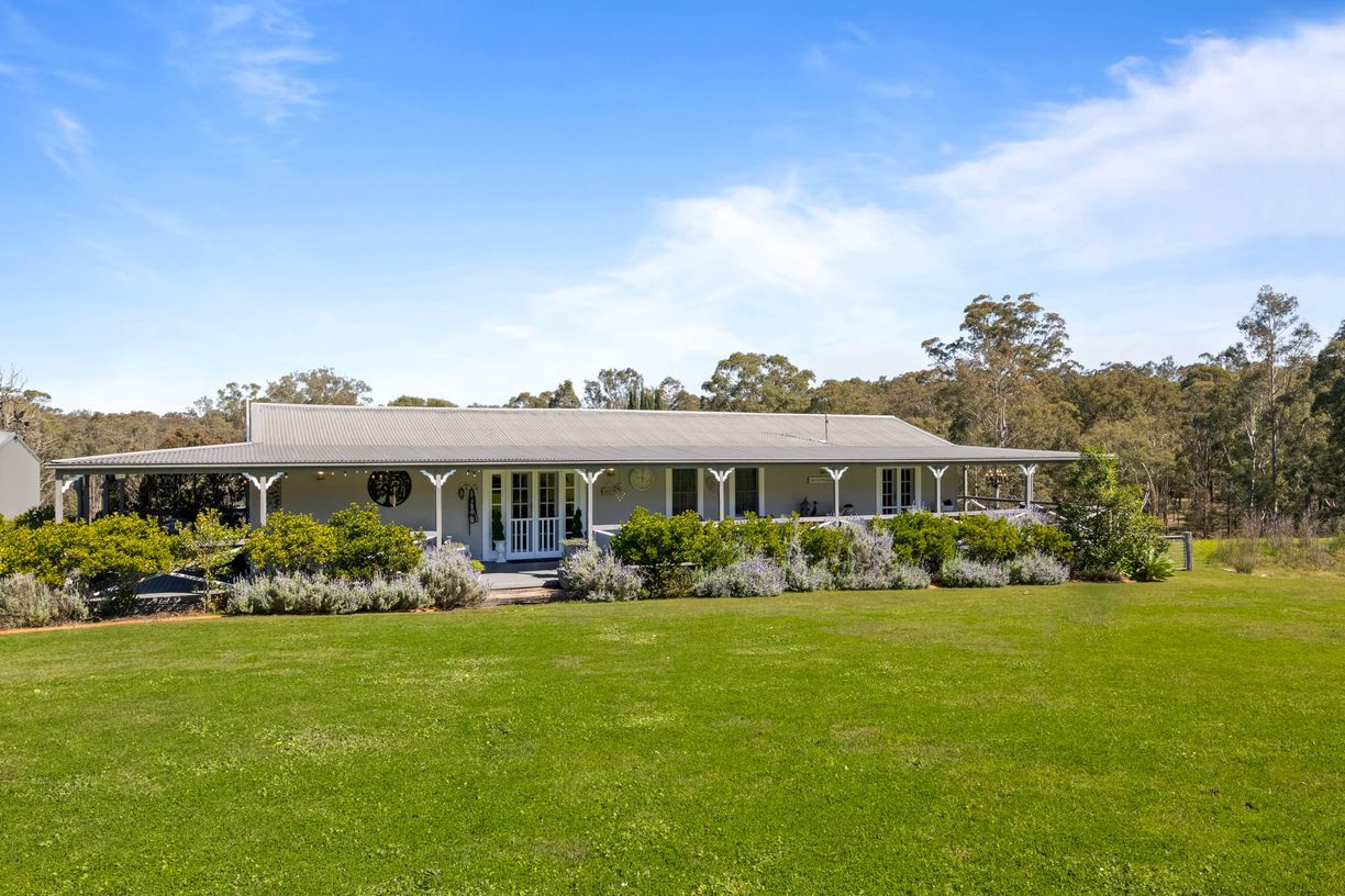 Lochinvar NSW — photo 2 of 30