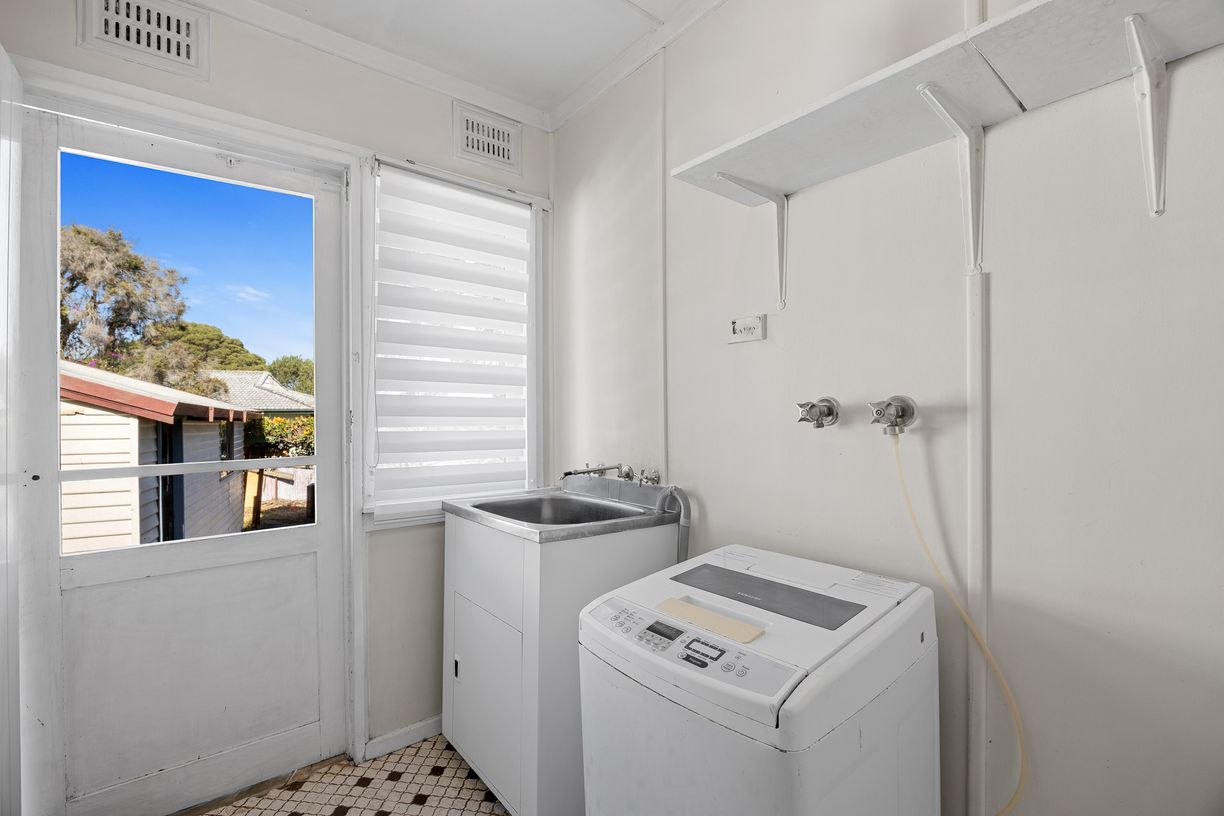 19 Tobruk Avenue — photo 10 of 18