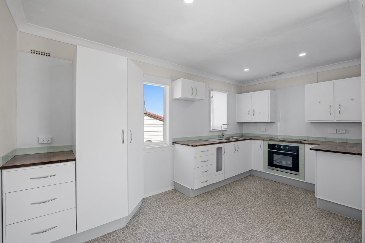 19 Tobruk Avenue — photo 5 of 18