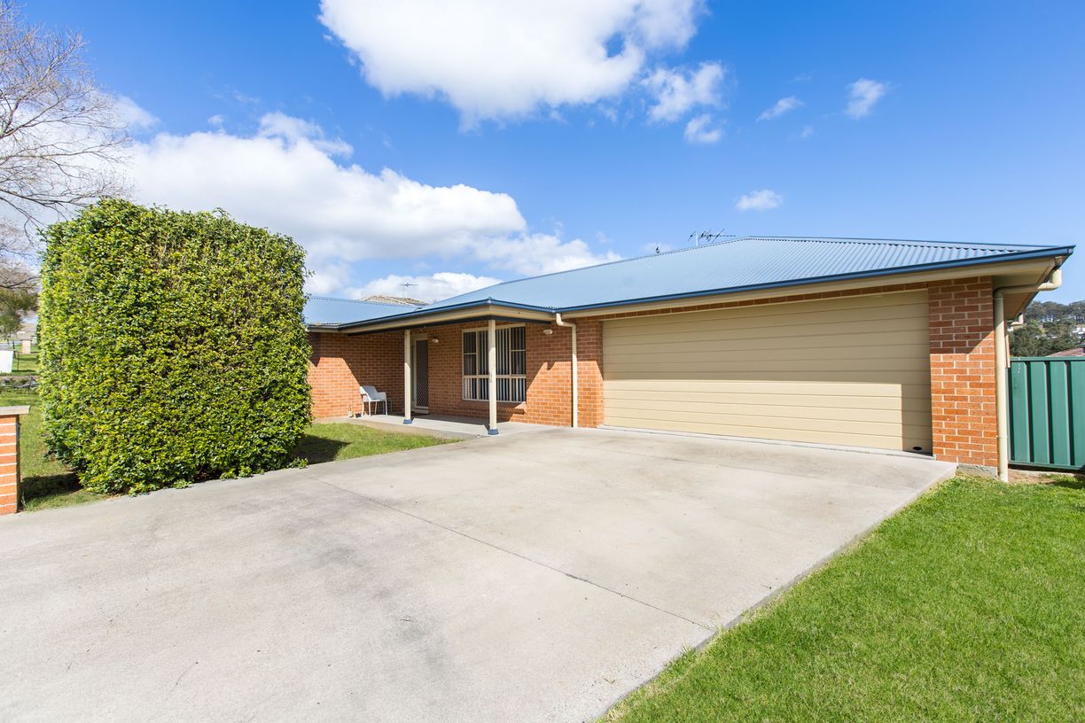 11 Mussel Street — photo from Raine & Horne Kurri Kurri | Muswellbrook