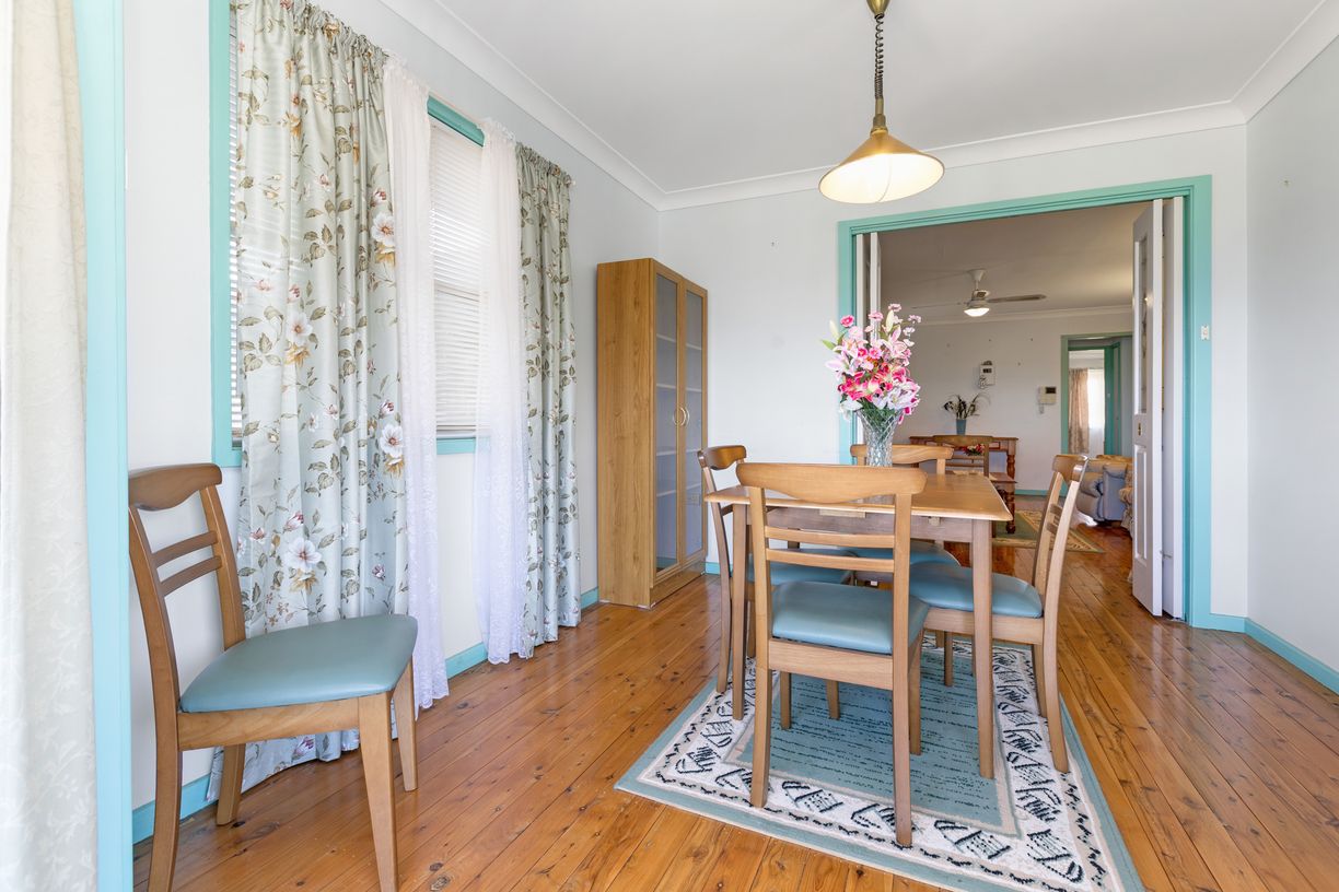 15 Upper Campbell Street — photo 8 of 18