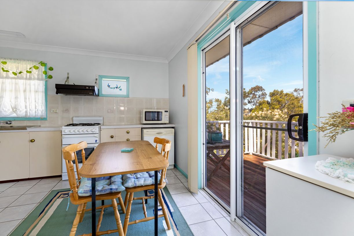 15 Upper Campbell Street — photo 5 of 18